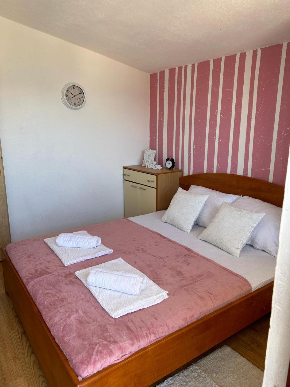 Apartment Aralo - Veraja Drace Ngoại thất bức ảnh